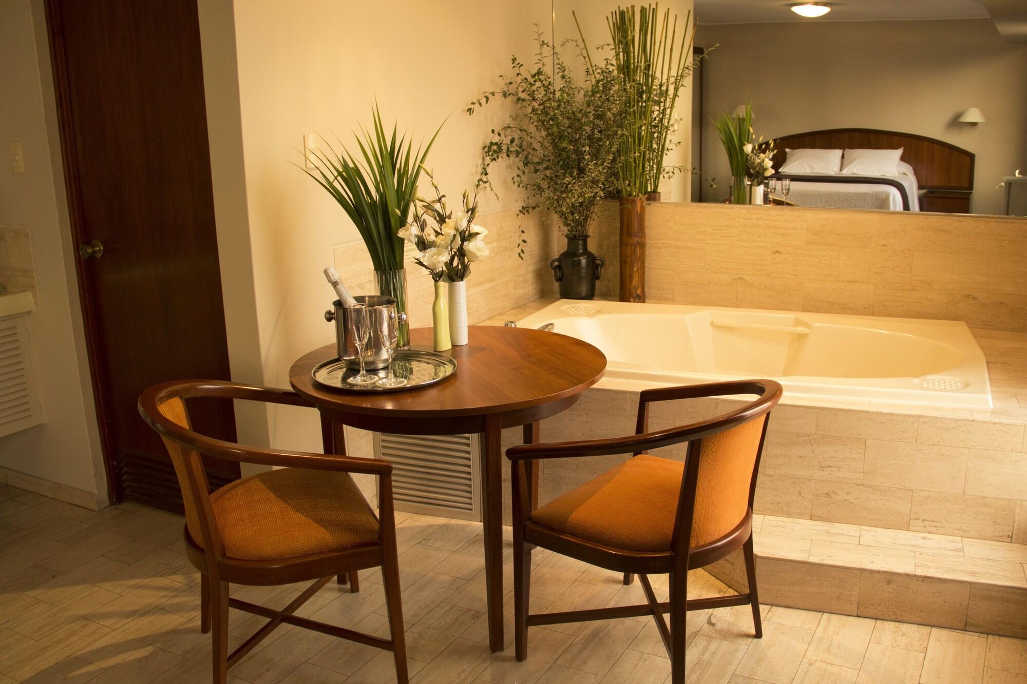 Hotel Park Suites Lima Exterior foto