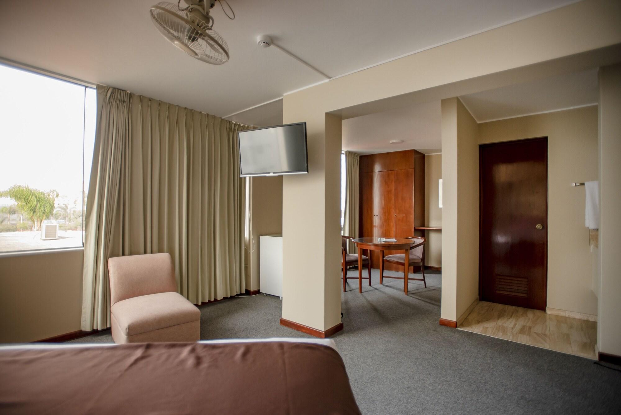 Hotel Park Suites Lima Exterior foto